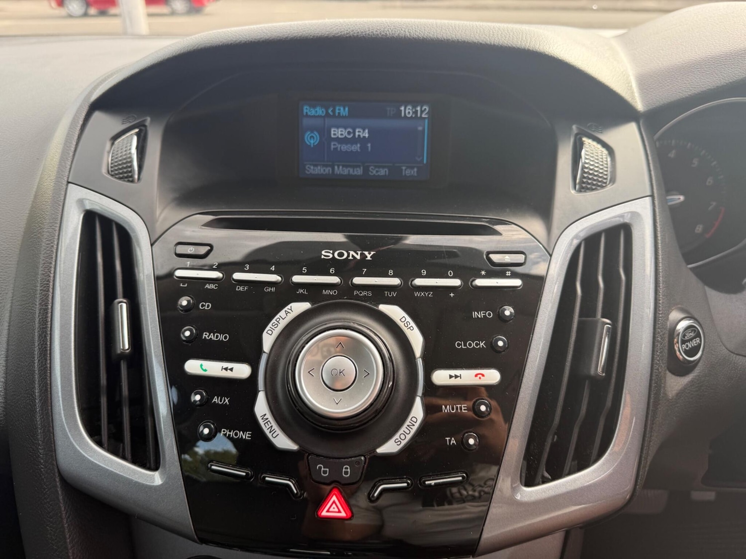 Used Ford Focus 2012 for sale - 76094550: Photo 38