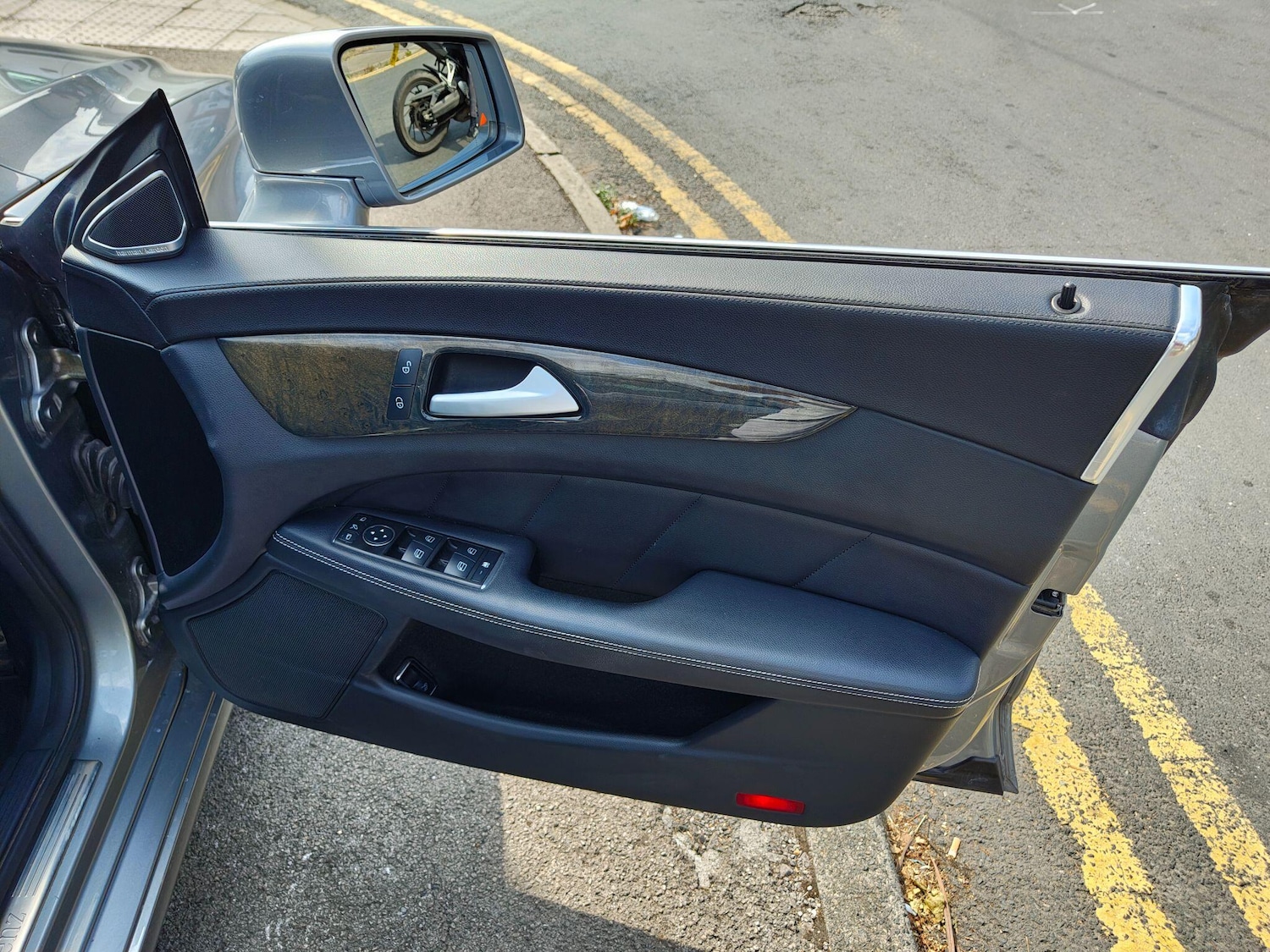 Used Mercedes-Benz CLS 2012 for sale - 76561721: Photo 48