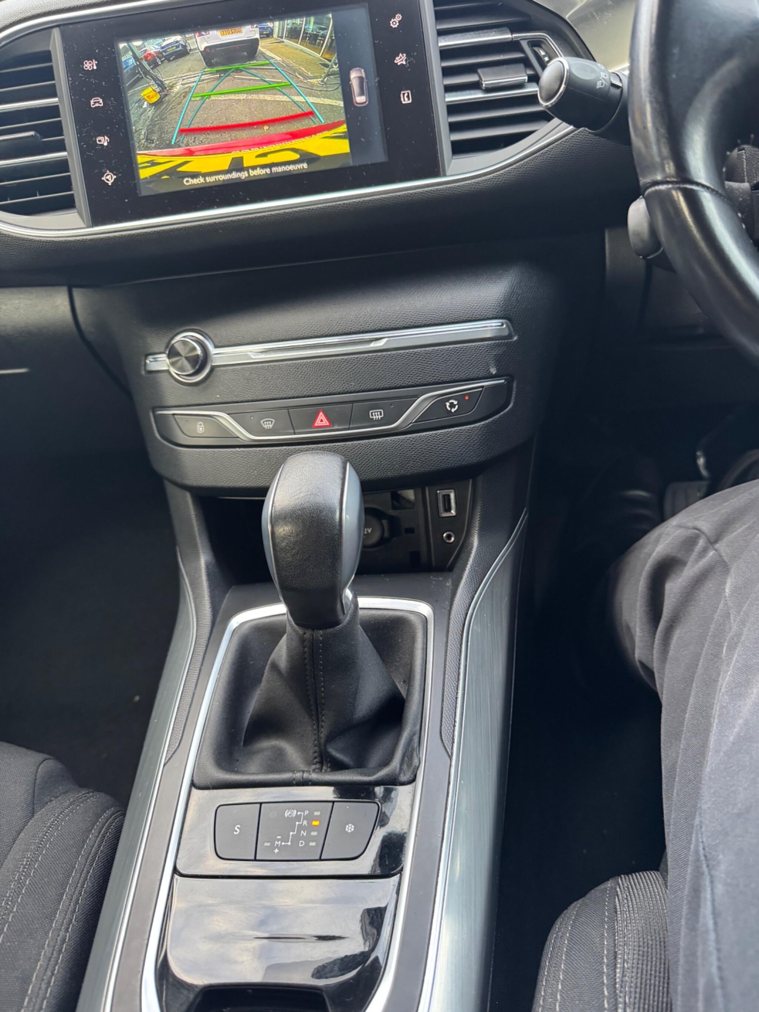 Used Peugeot 308 2015 for sale - 76472438: Photo 28