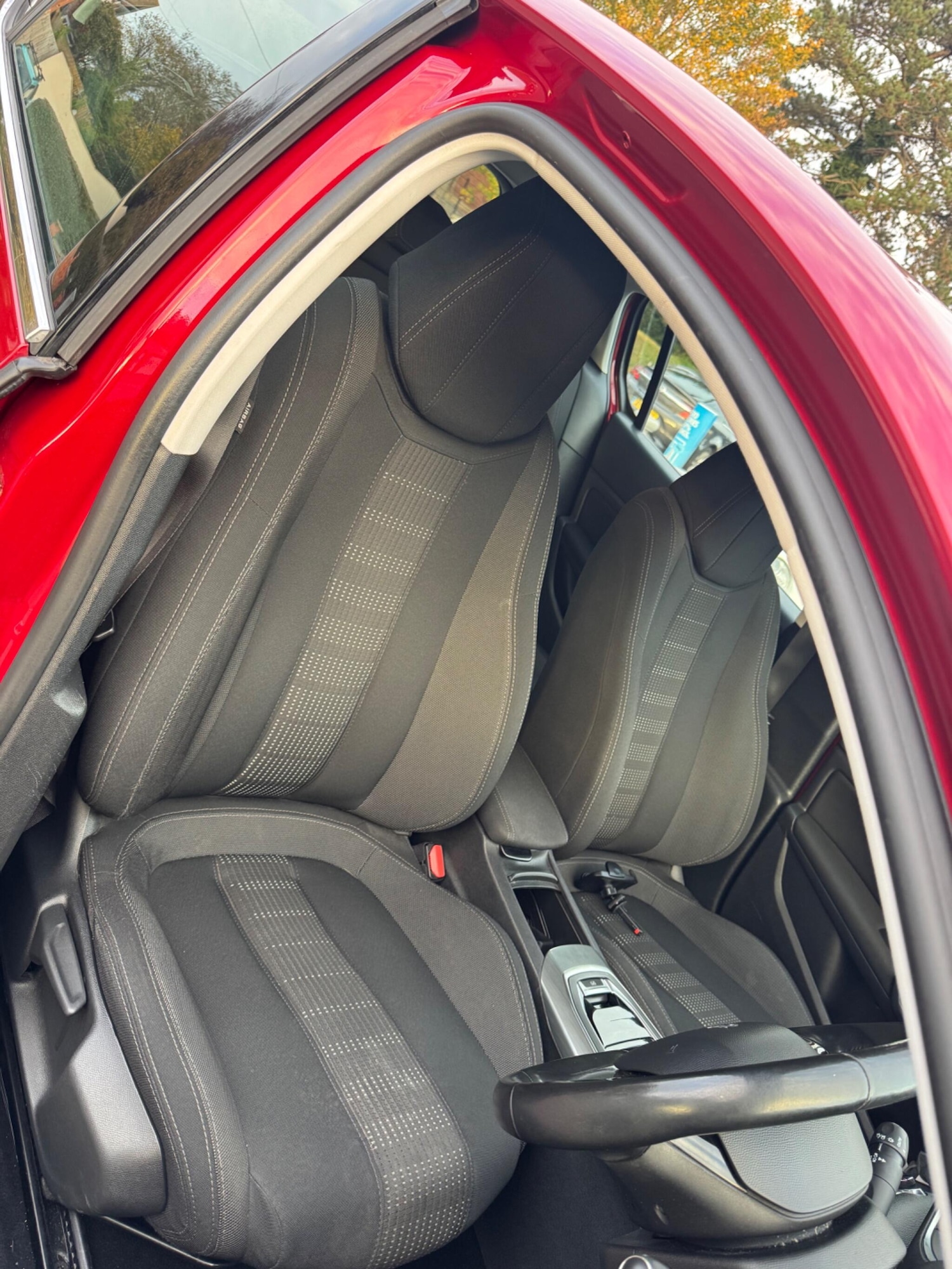 Used Peugeot 308 2015 for sale - 76472438: Photo 31