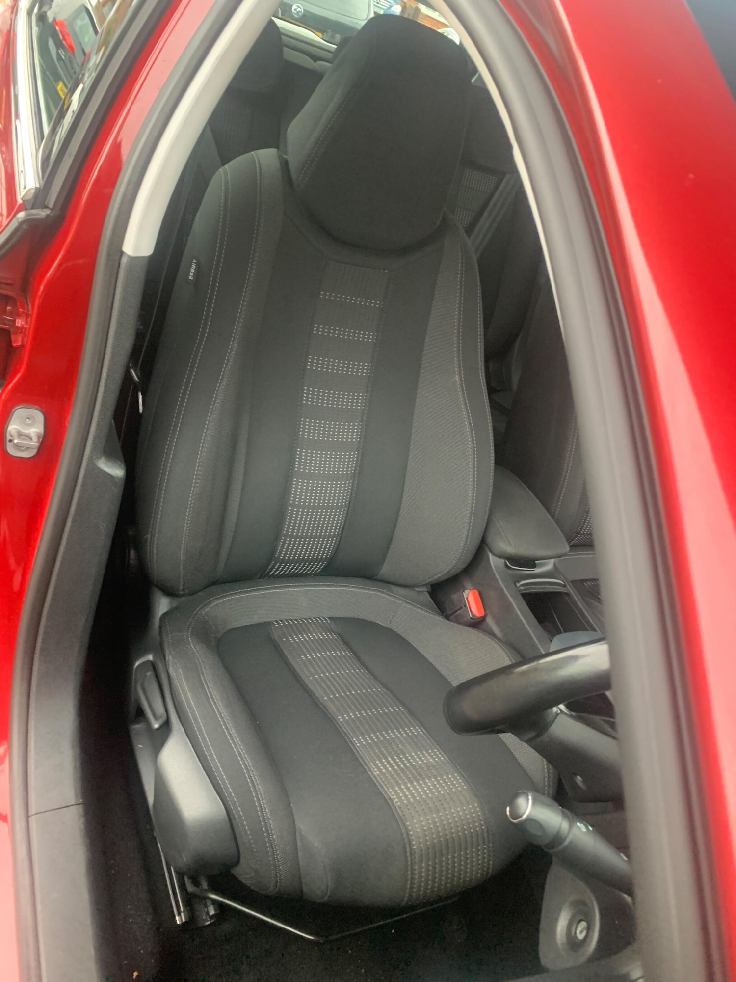 Used Peugeot 308 2015 for sale - 76472438: Photo 32