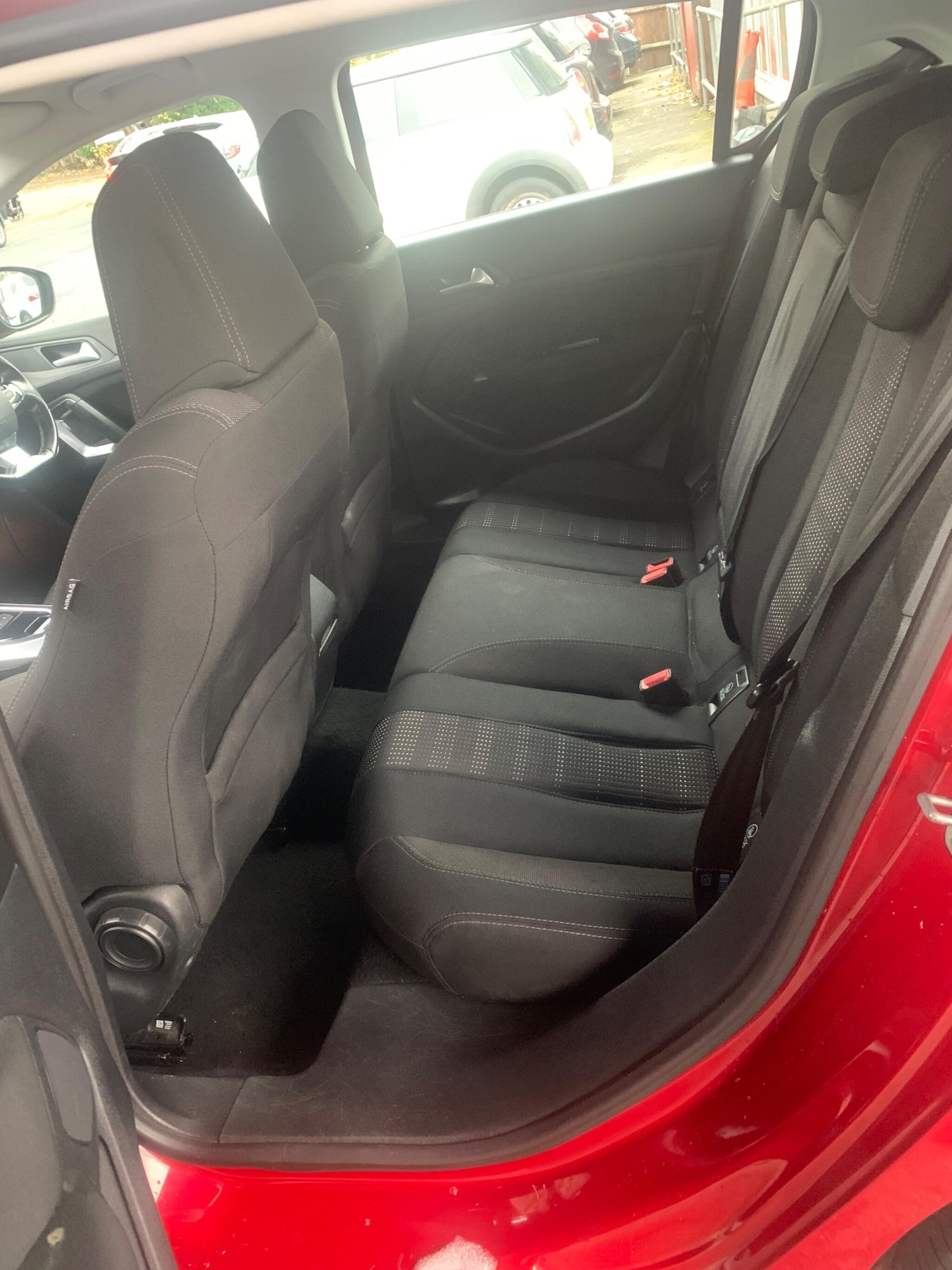 Used Peugeot 308 2015 for sale - 76472438: Photo 33