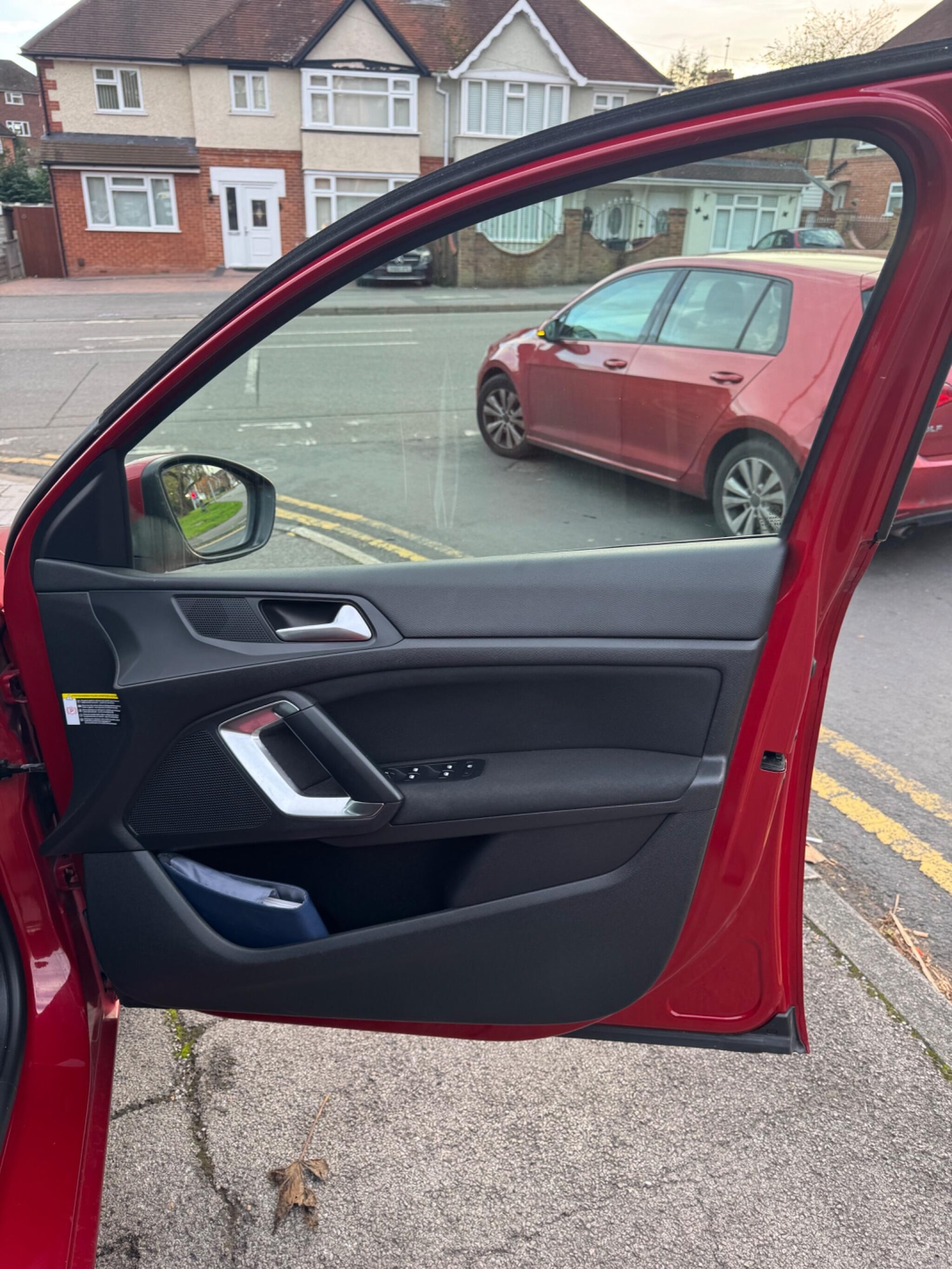 Used Peugeot 308 2015 for sale - 76472438: Photo 35