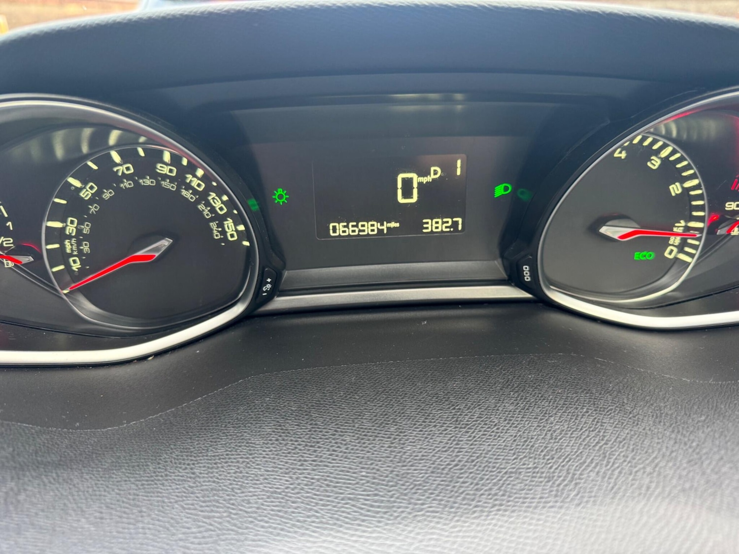 Used Peugeot 308 2015 for sale - 76472438: Photo 46