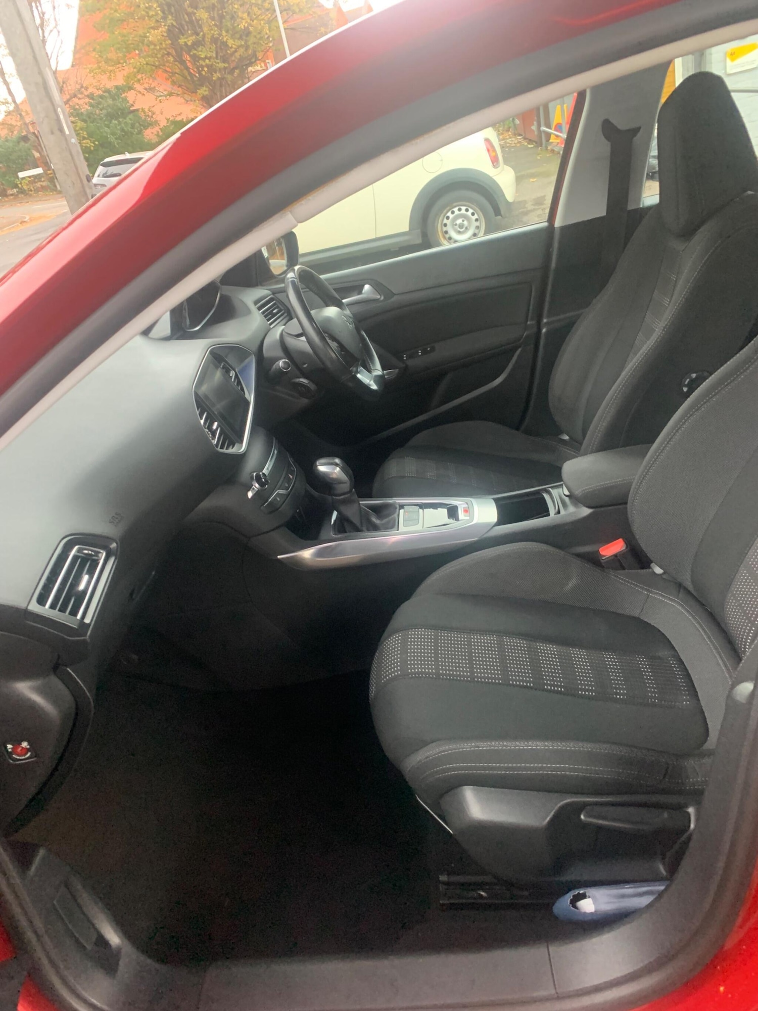 Used Peugeot 308 2015 for sale - 76472438: Photo 52