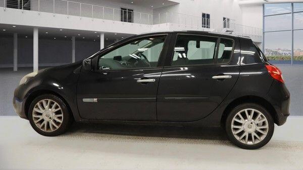 Used Renault Clio 2011 for sale - 77314836: Photo 13