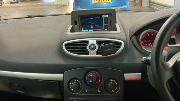 Used Renault Clio 2011 for sale - 77314836: Photo 23