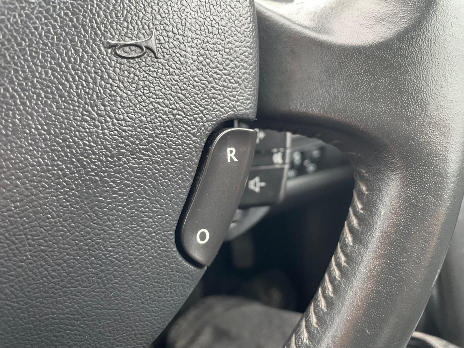 Used Renault Clio 2011 for sale - 77314836: Photo 35