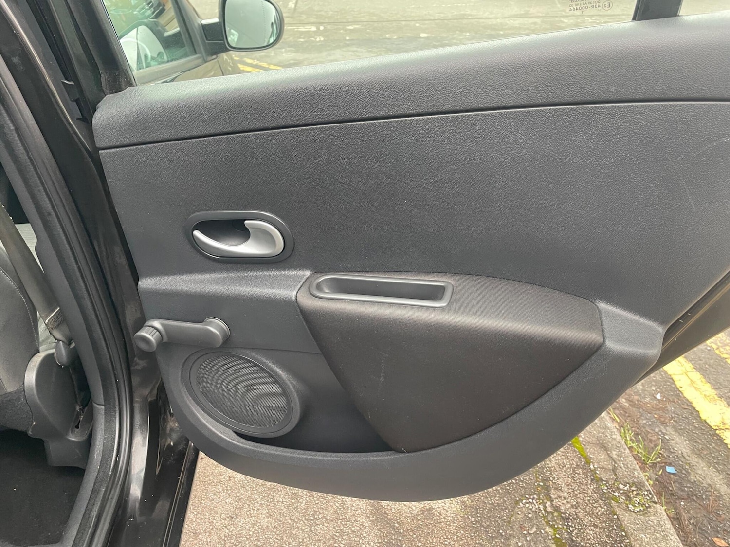 Used Renault Clio 2011 for sale - 77314836: Photo 45