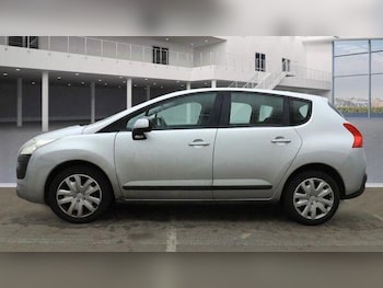 Used Peugeot 3008 2010 for sale - 77344704: Photo