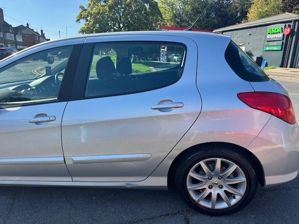 Used Peugeot 308 2009 for sale - 76337492: Photo 20
