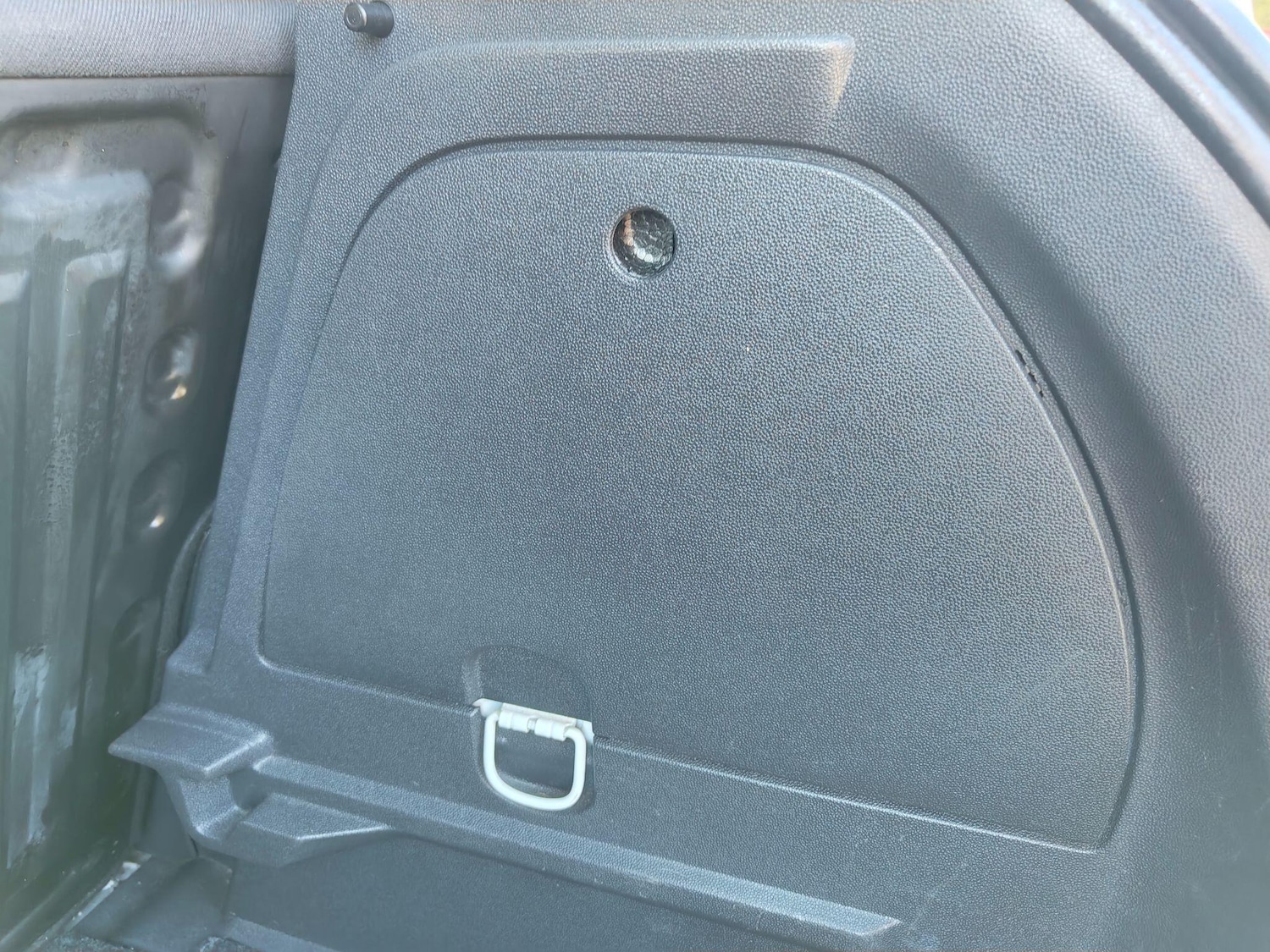 Used Vauxhall Corsa 2013 for sale - 77958307: Photo 37