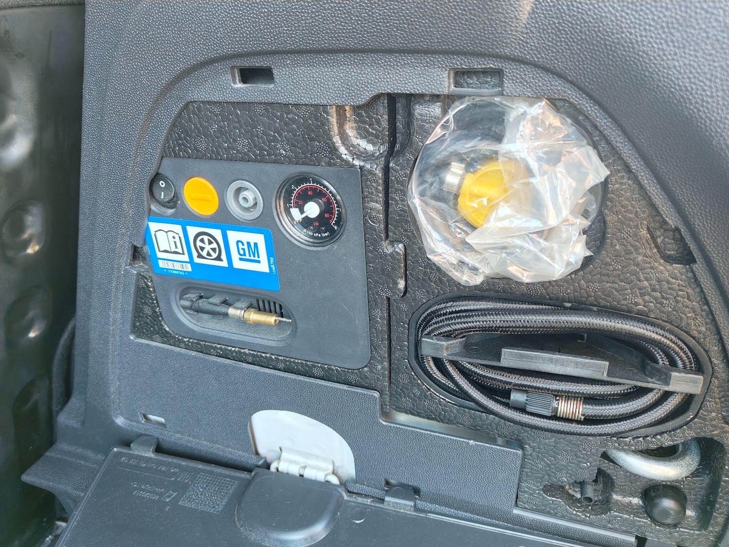 Used Vauxhall Corsa 2013 for sale - 77958307: Photo 38