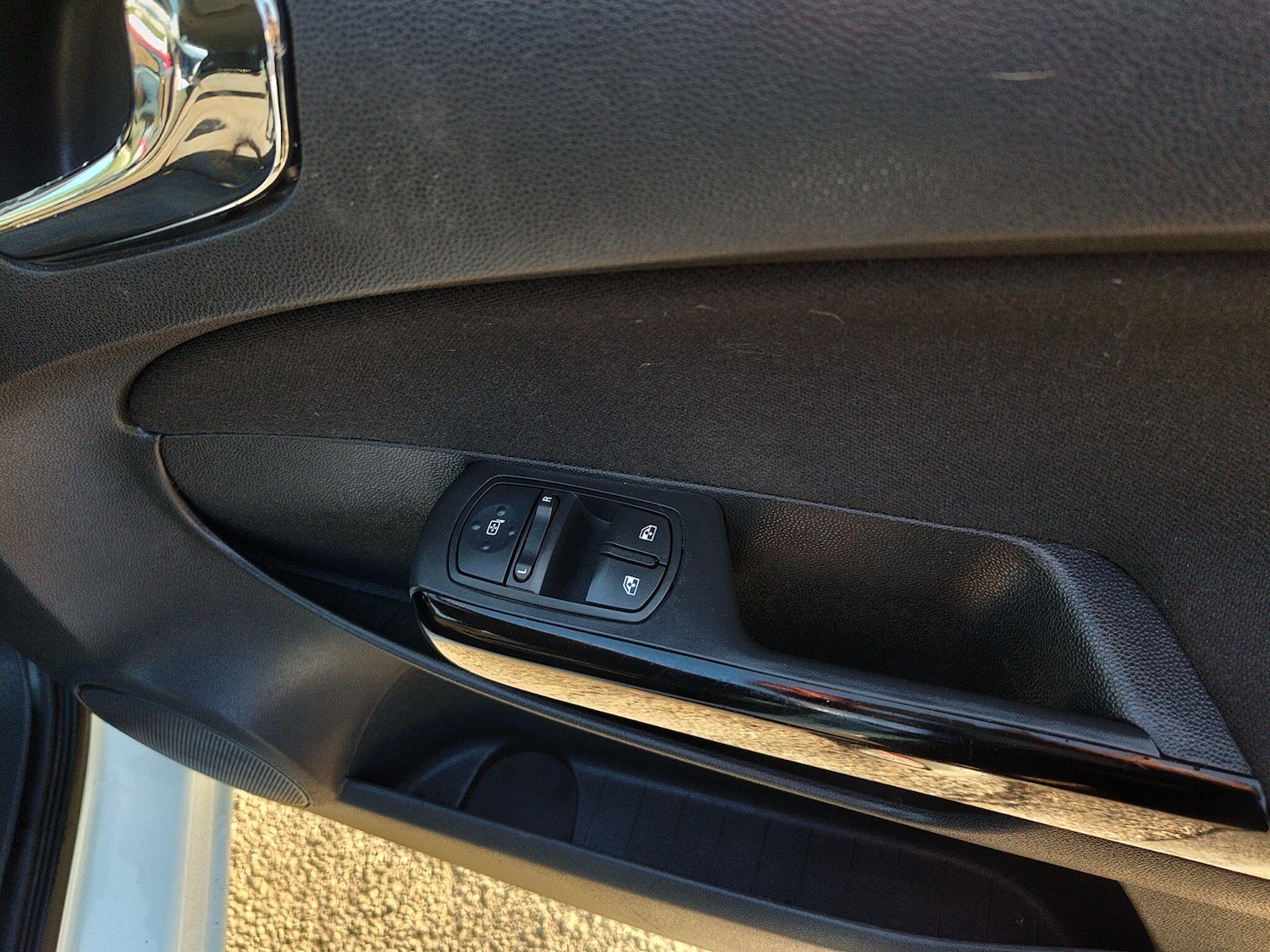 Used Vauxhall Corsa 2013 for sale - 77958307: Photo 50