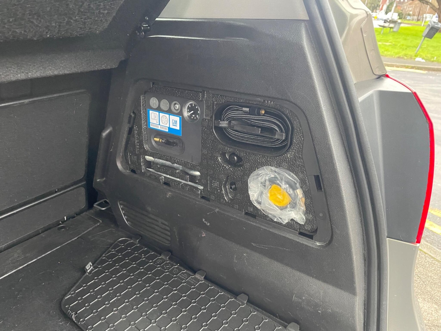 Used Vauxhall Meriva 2010 for sale - 76953312: Photo 55