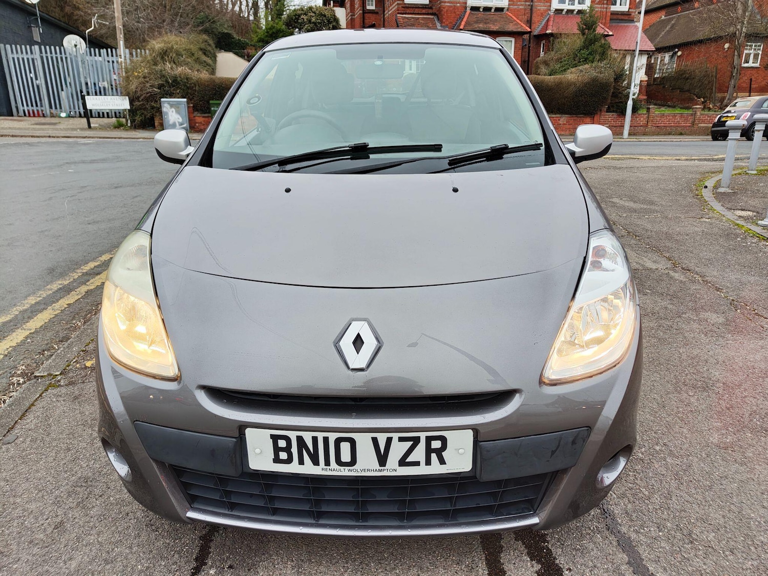 Used Renault Clio 2010 for sale - 77598305: Photo 2