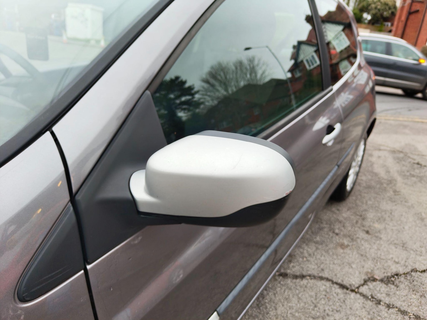 Used Renault Clio 2010 for sale - 77598305: Photo 21