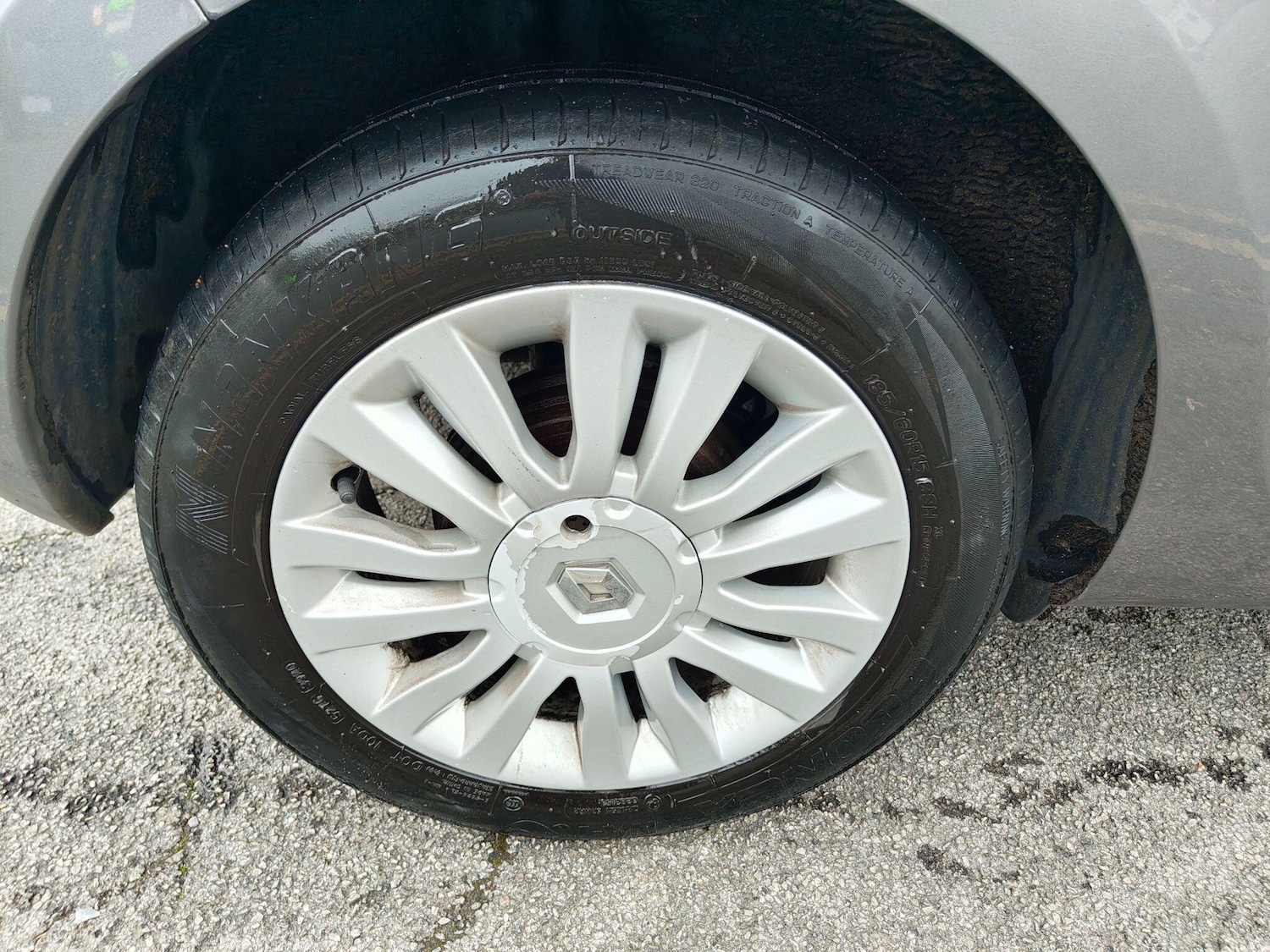 Used Renault Clio 2010 for sale - 77598305: Photo 25