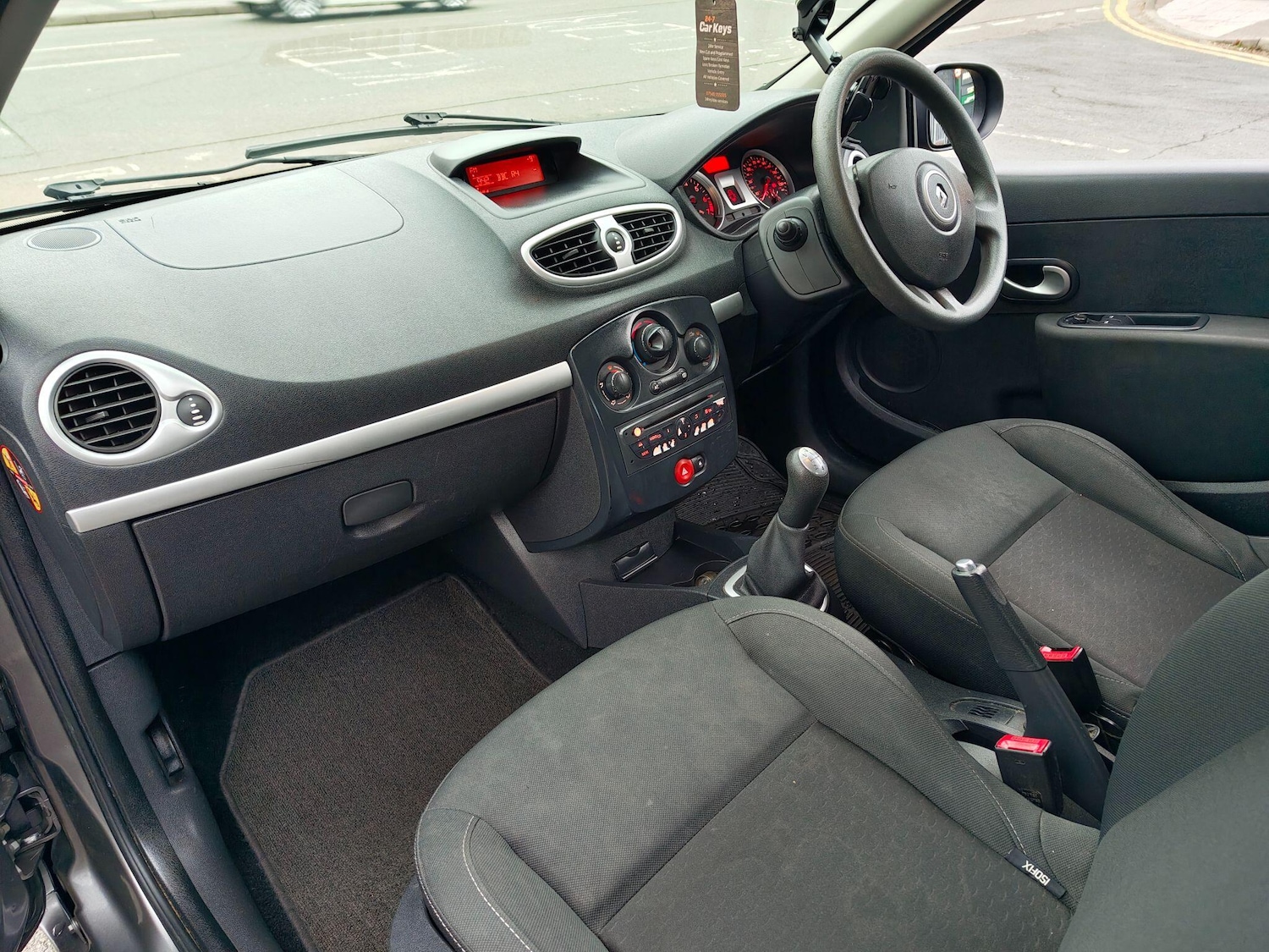 Used Renault Clio 2010 for sale - 77598305: Photo 36