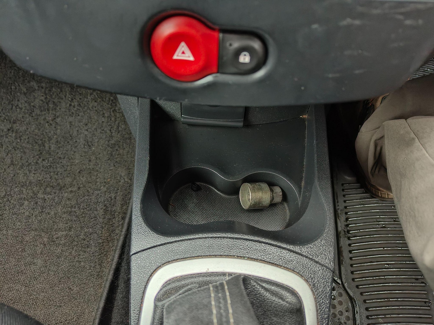 Used Renault Clio 2010 for sale - 77598305: Photo 48