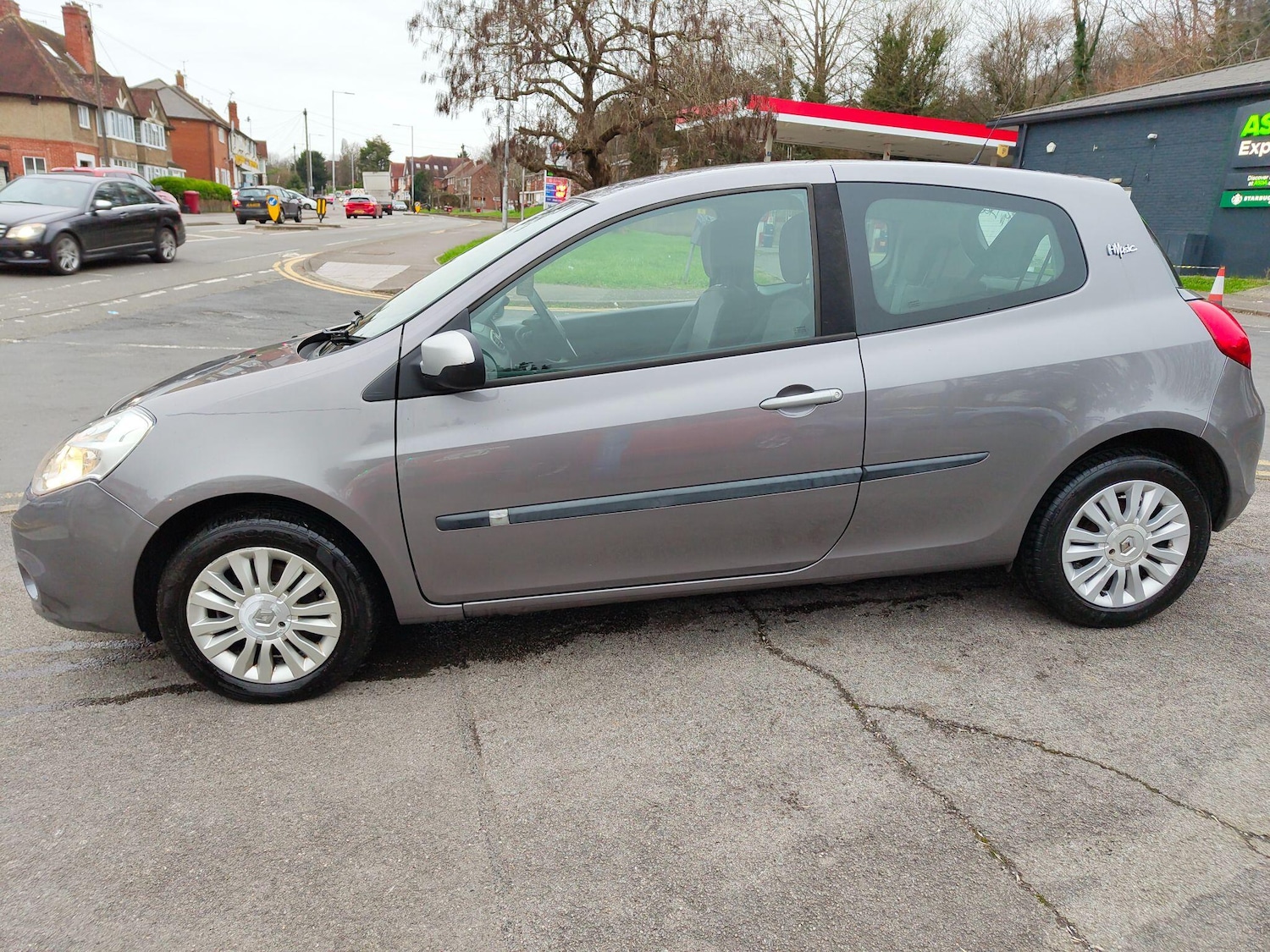 Used Renault Clio 2010 for sale - 77598305: Photo 5