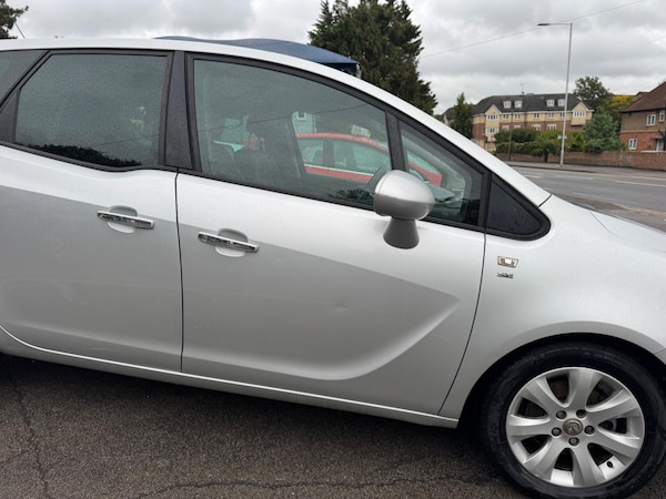 Used Vauxhall Meriva 2010 for sale - 76060775: Photo 34