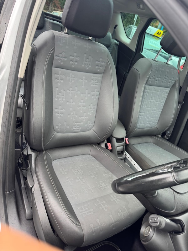 Used Vauxhall Meriva 2010 for sale - 76060775: Photo 59