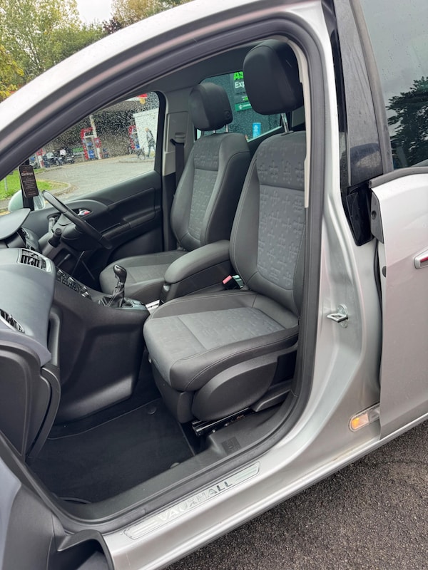 Used Vauxhall Meriva 2010 for sale - 76060775: Photo 71