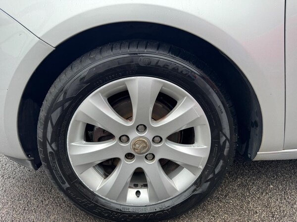Used Vauxhall Meriva 2010 for sale - 76060775: Photo 85