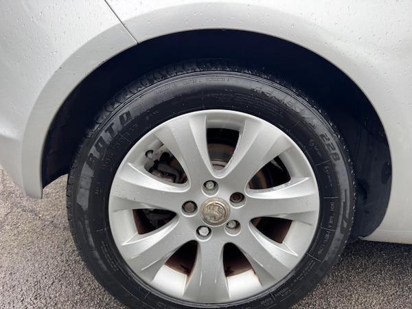 Used Vauxhall Meriva 2010 for sale - 76060775: Photo 88