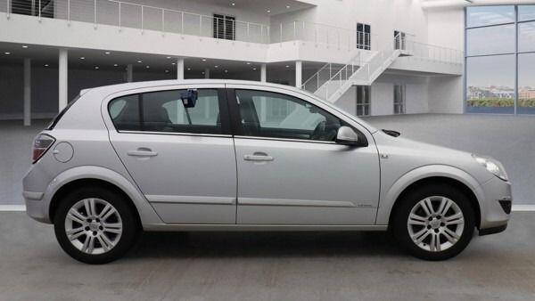 Used Vauxhall Astra 2008 for sale - 77696663: Photo 9