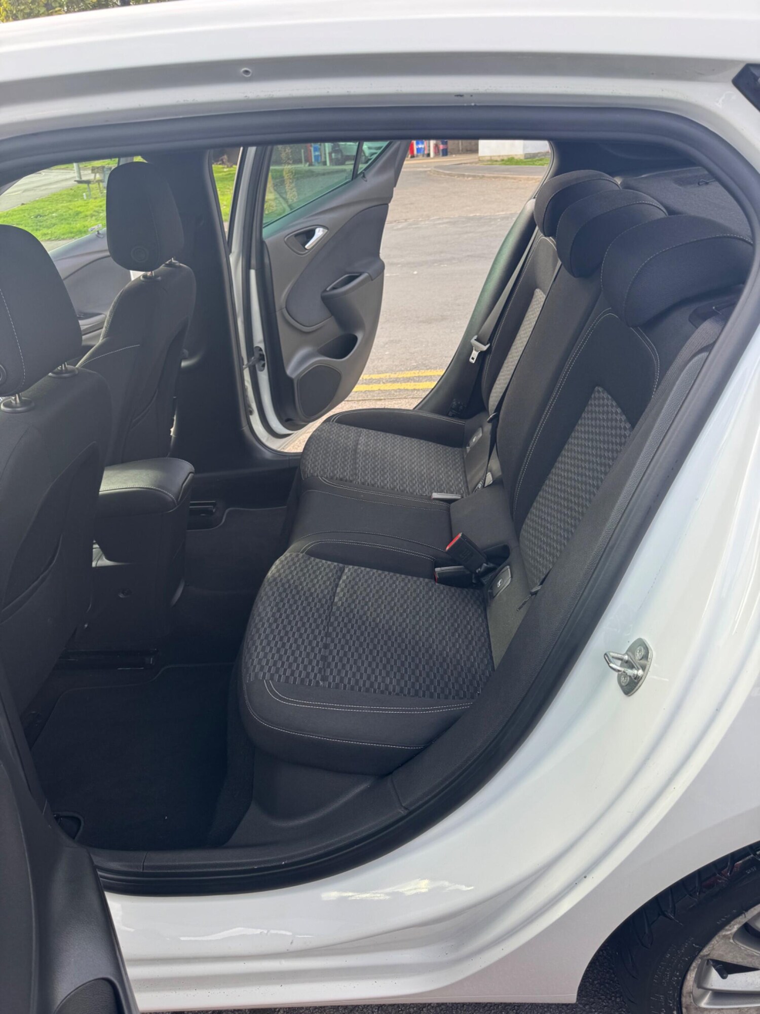 Used Vauxhall Astra 2016 for sale - 76042469: Photo 69