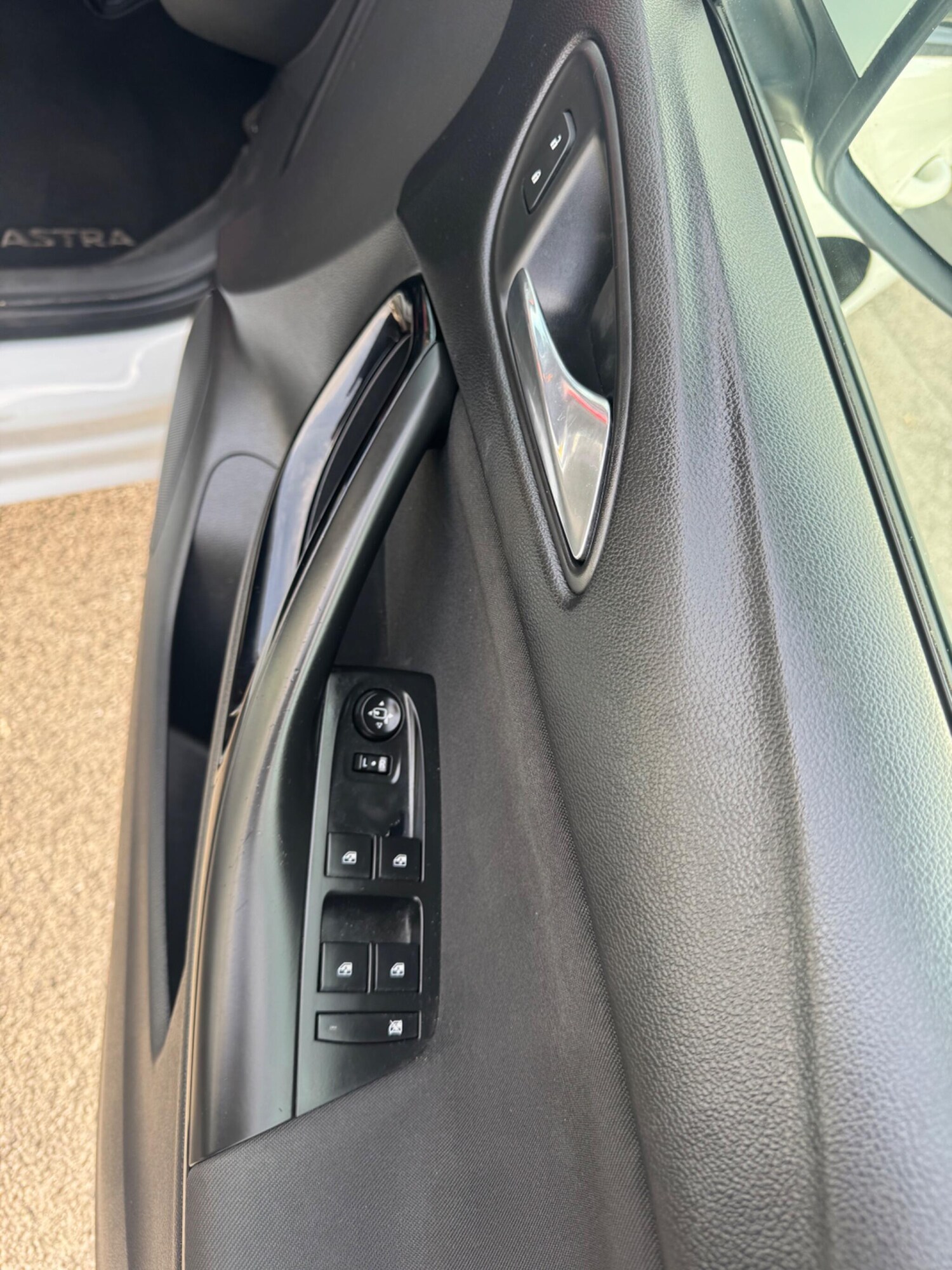 Used Vauxhall Astra 2016 for sale - 76042469: Photo 71