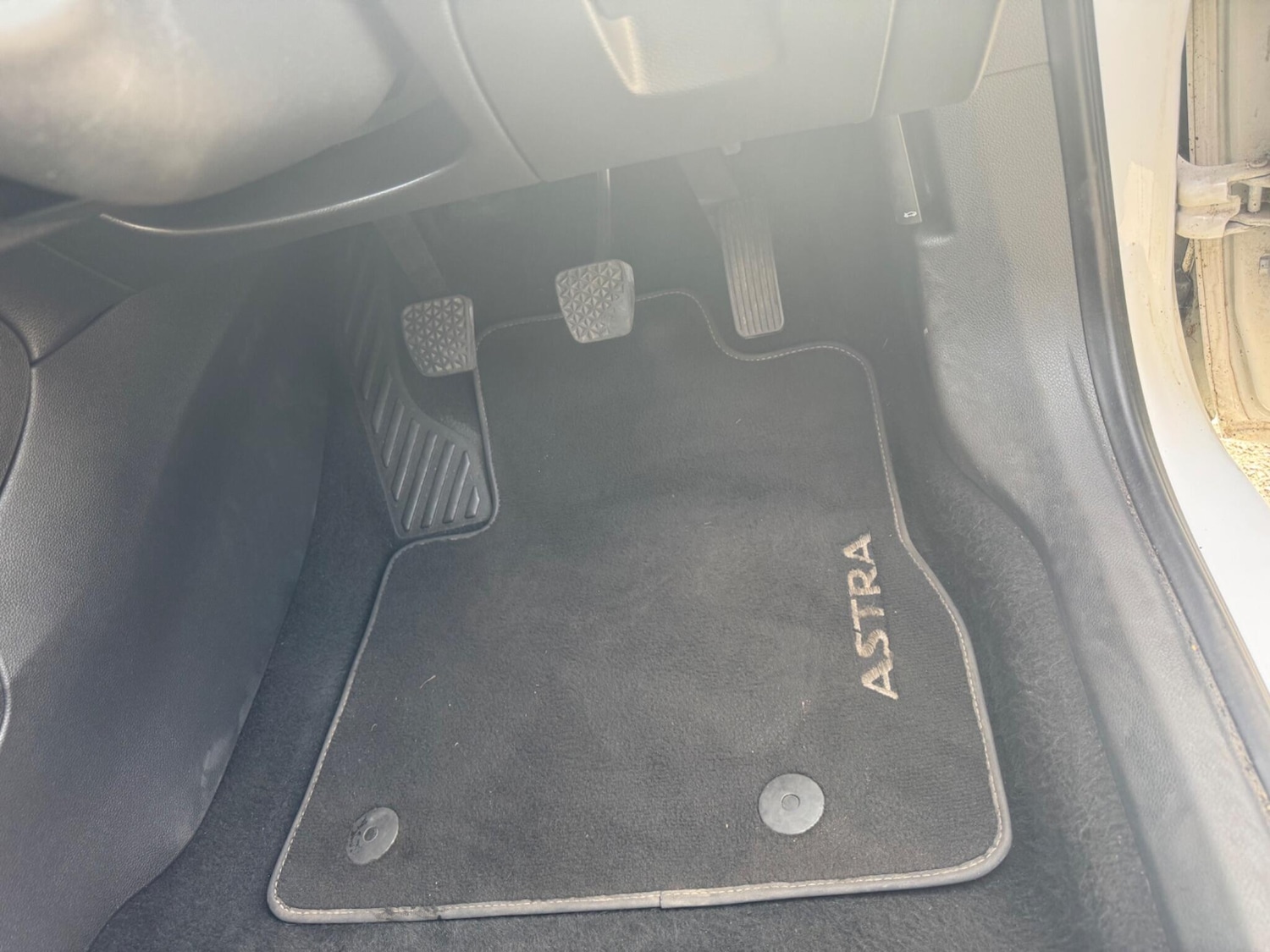 Used Vauxhall Astra 2016 for sale - 76042469: Photo 97