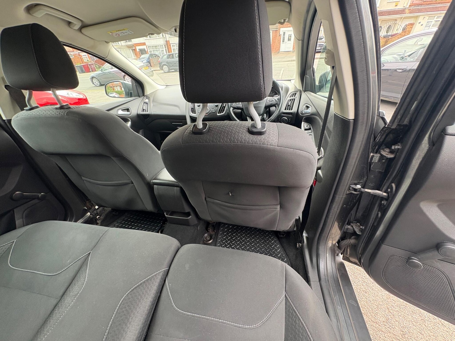 Used Ford Focus 2015 for sale - 76701154: Photo 35