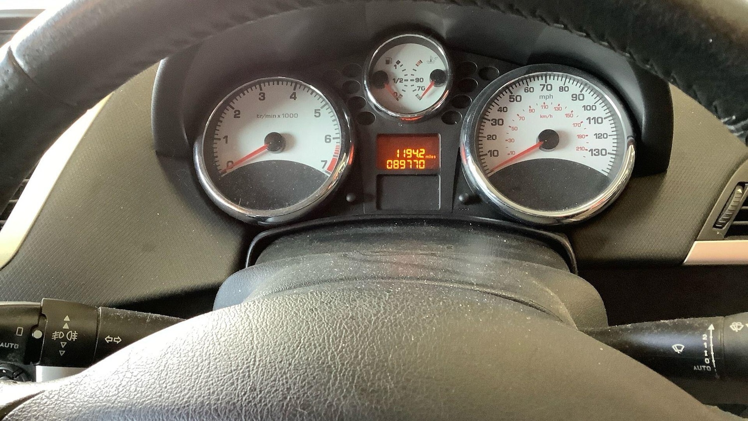 Used Peugeot 207 2011 for sale - 76538002: Photo 25