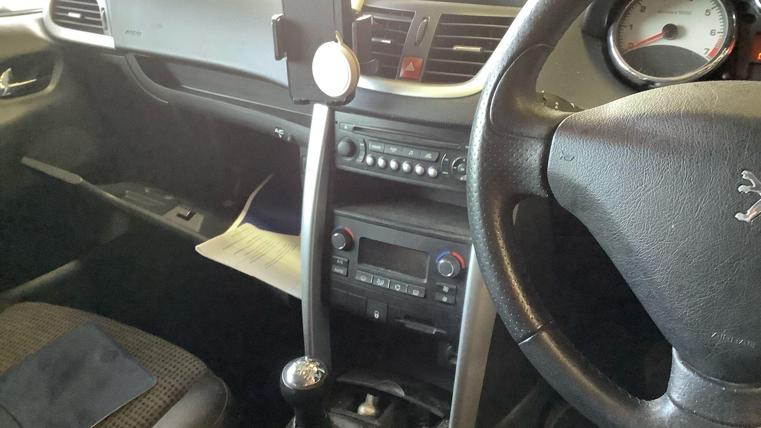 Used Peugeot 207 2011 for sale - 76538002: Photo 36