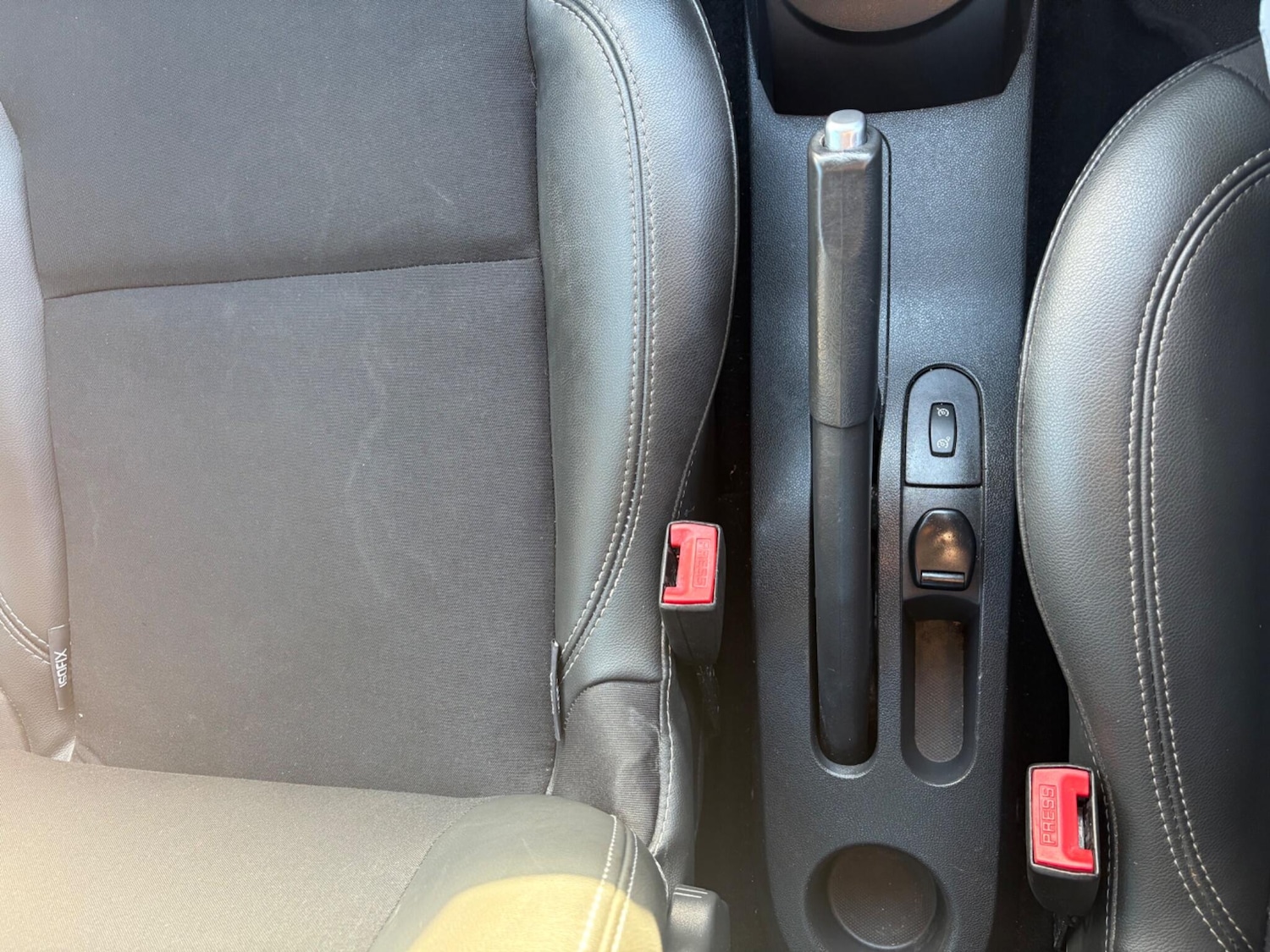 Used Renault Clio 2012 for sale - 76512731: Photo 18