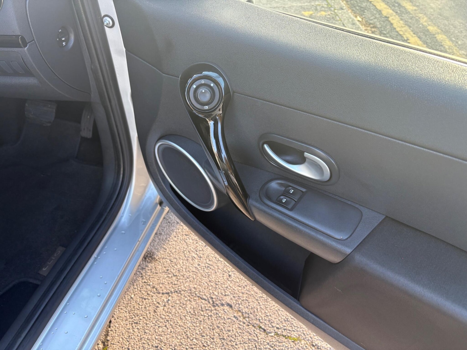 Used Renault Clio 2012 for sale - 76512731: Photo 33