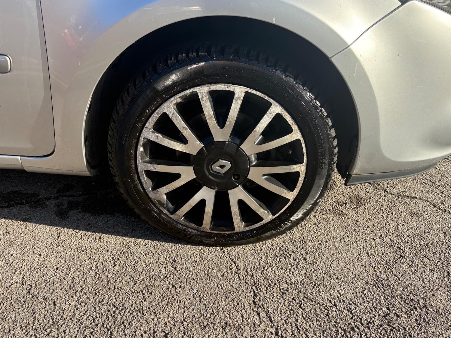 Used Renault Clio 2012 for sale - 76512731: Photo 37