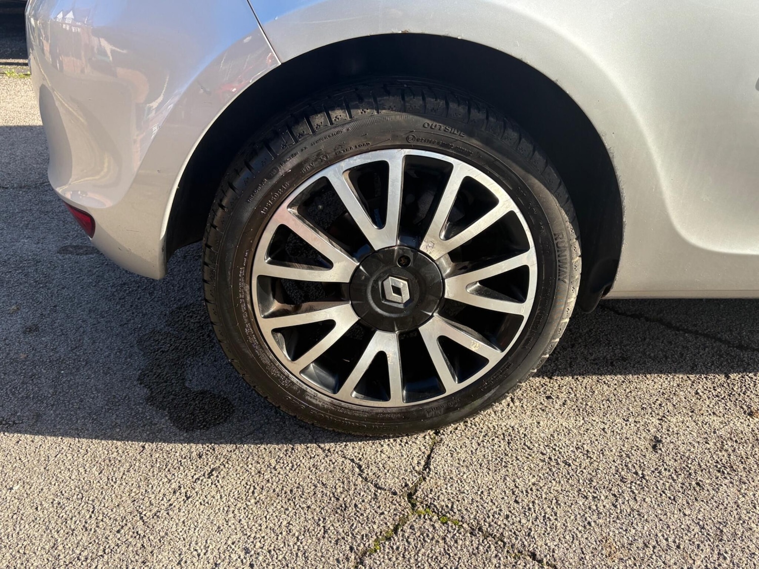 Used Renault Clio 2012 for sale - 76512731: Photo 38