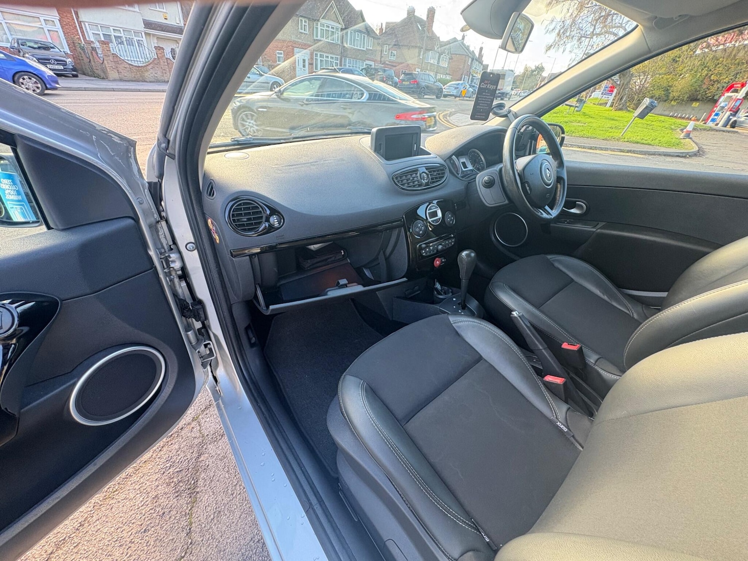 Used Renault Clio 2012 for sale - 76512731: Photo 55