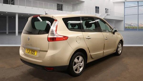 Used Renault Grand Scenic 2011 for sale - 76965254: Photo 12