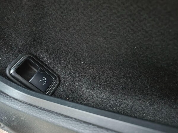 Used Mercedes-Benz E-Class 2012 for sale - 76238983: Photo 37