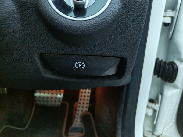Used Mercedes-Benz E-Class 2012 for sale - 76238983: Photo 39