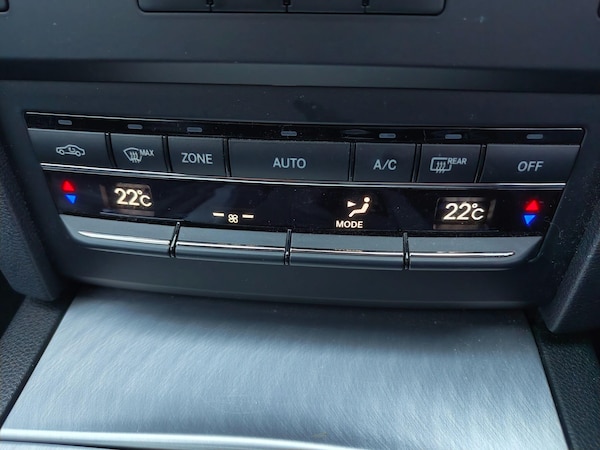 Used Mercedes-Benz E-Class 2012 for sale - 76238983: Photo 50