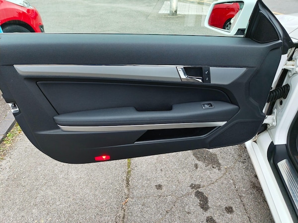 Used Mercedes-Benz E-Class 2012 for sale - 76238983: Photo 55