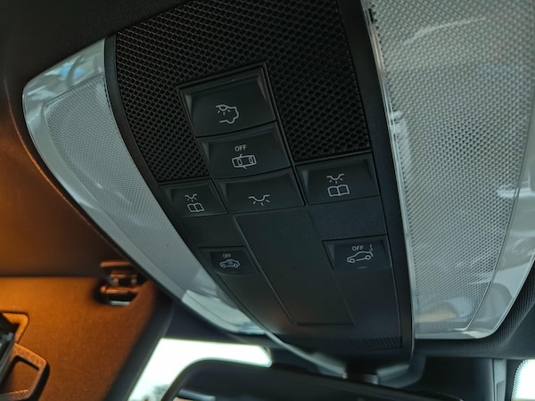 Used Mercedes-Benz E-Class 2012 for sale - 76238983: Photo 88