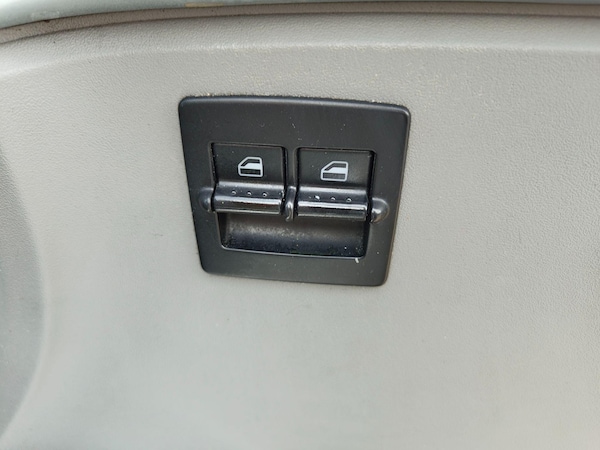 Used Volkswagen Beetle 2003 for sale - 75071012: Photo 50