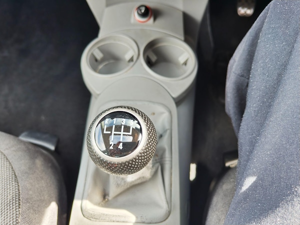 Used Volkswagen Beetle 2003 for sale - 75071012: Photo 65